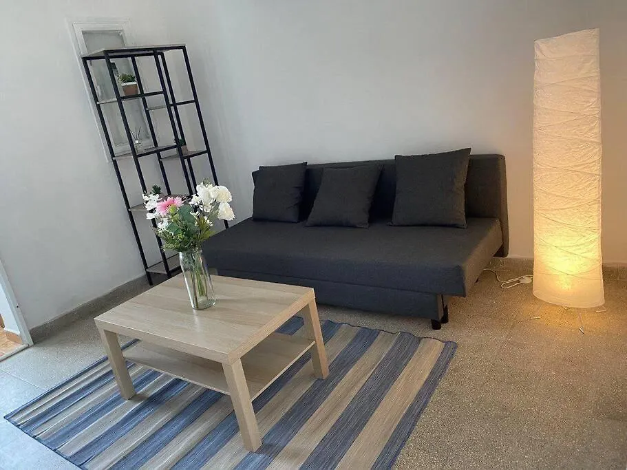 Cozy Apartment On The Beach 하이파