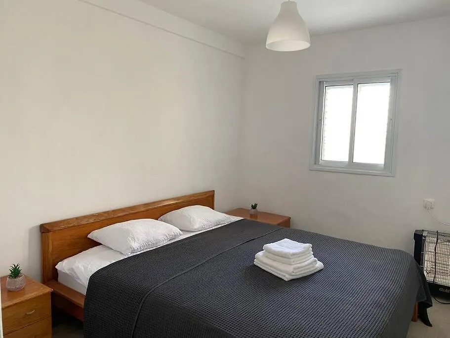 Cozy Apartment On The Beach 하이파